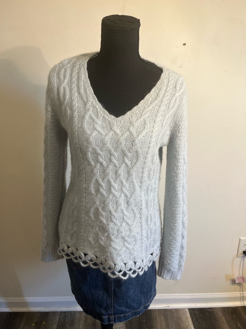 Tweeds Angora Blend Cable Knit V-Neck Sweater in Light Blue